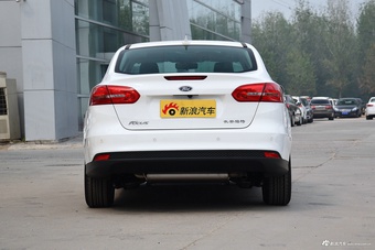 2017款福克斯三厢1.6L手动风尚型智行版