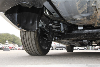 2016款悦翔V7 1.6L自动乐趣型国IV