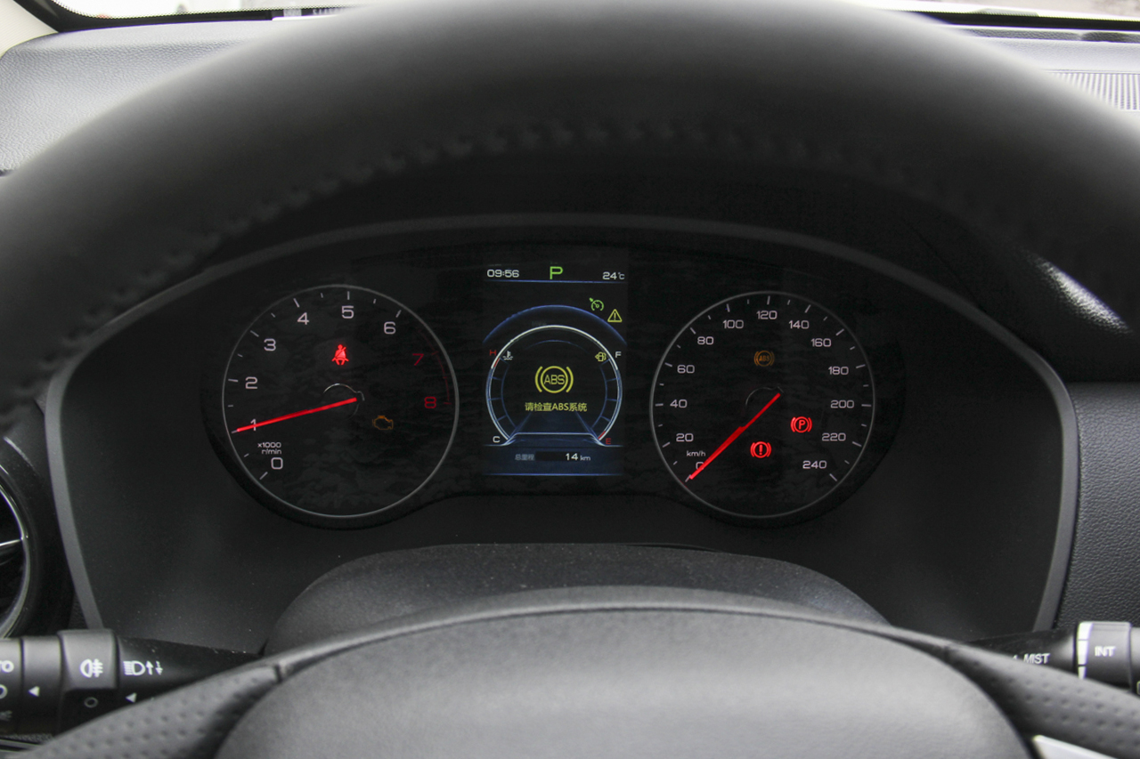 2019款比亚迪宋1.5TI自动智联越享型