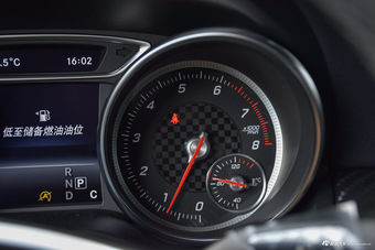 2016款奔驰A级 A200 1.6T自动赛道版