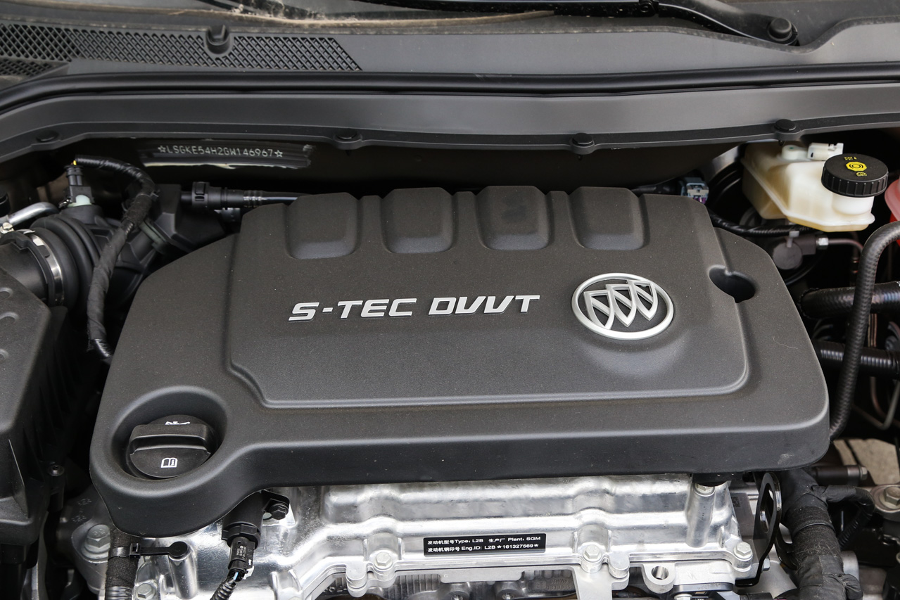 2016款英朗1.5L自动精英型15N 托帕石棕