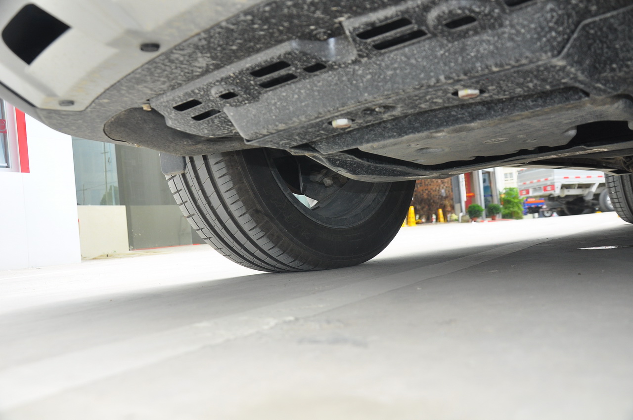 2017款比亚迪S7 2.0T自动尊贵型