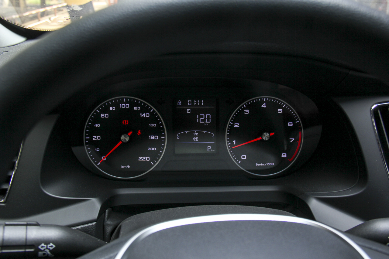 2018款荣威360 PLUS 1.5L手动豪华版