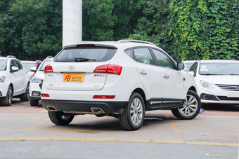 2015款瑞风S5 1.5T自动精英型 时尚白