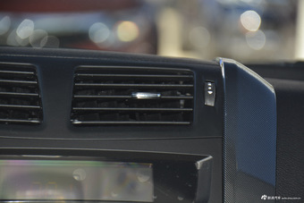 2016款骐铃T7 2.8T手动四驱舒适版加长轴距JE493ZLQ4CB