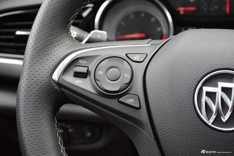 2018款君威GS 2.0T自动穿越火线联名限量版28T