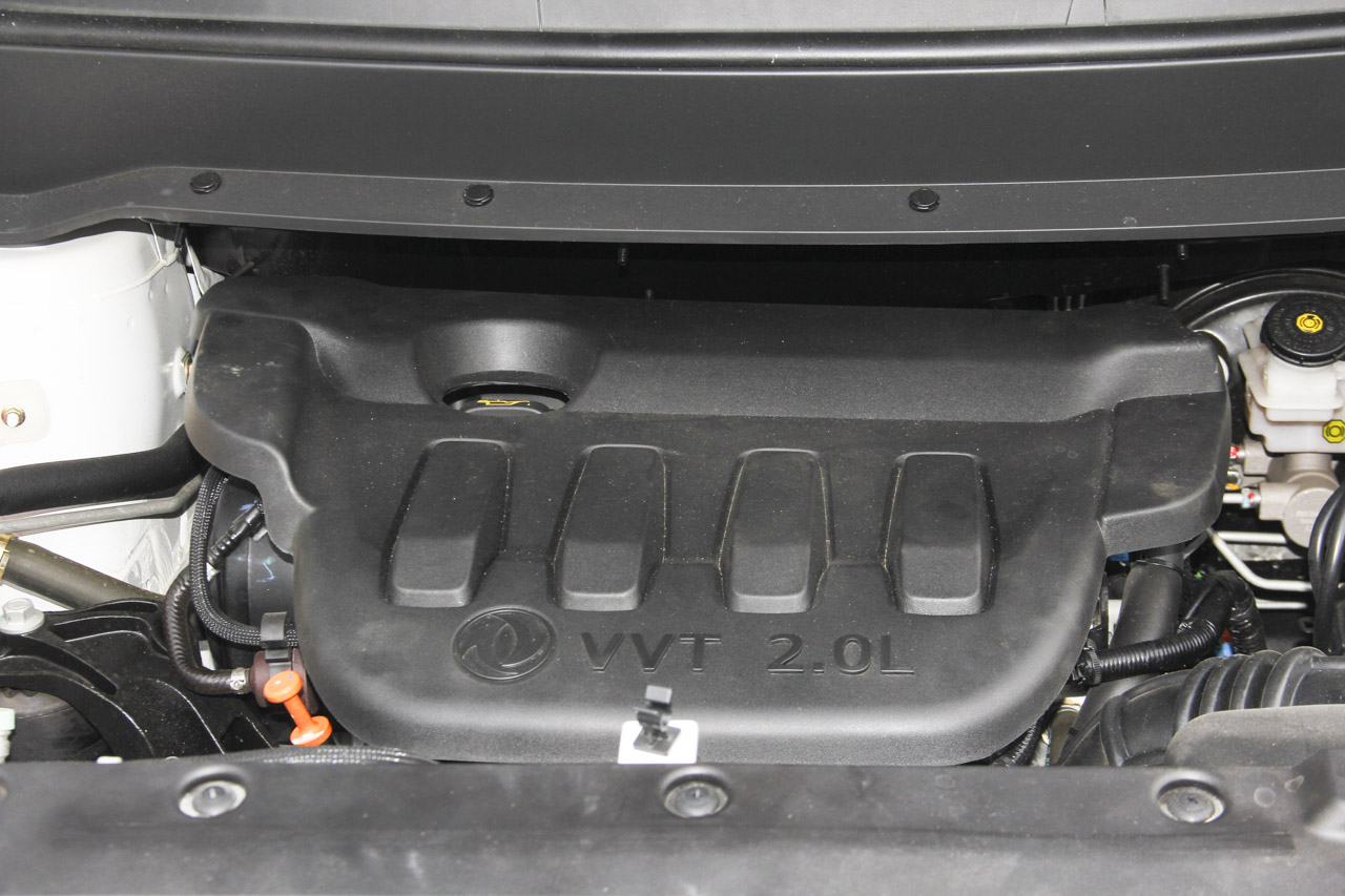 2016款风行SX6 2.0L手动尊享型