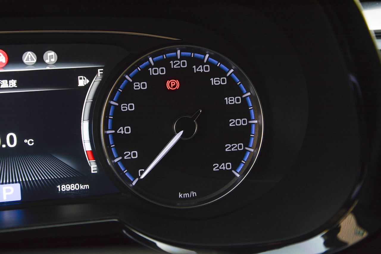 2017款传祺GS8 2.0T自动两驱豪华智联版320T