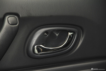 2015款吉姆尼1.3L自动Mode3导航版