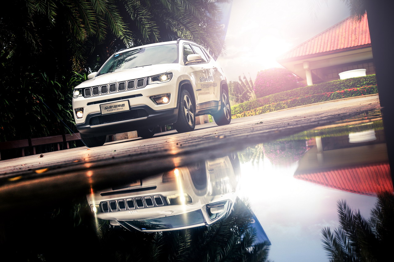 2017款指南者官方图