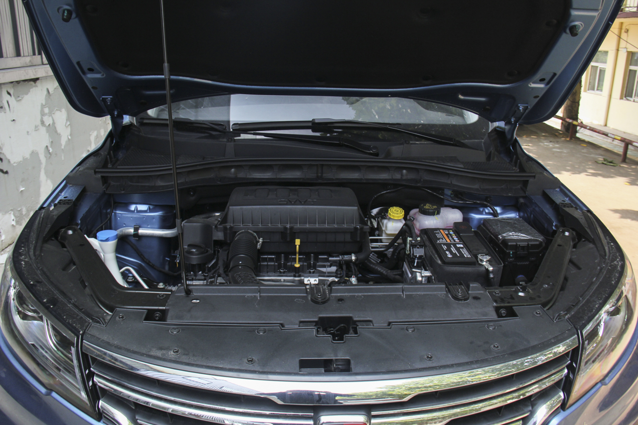 2018款荣威RX3 1.6L CVT旗舰版