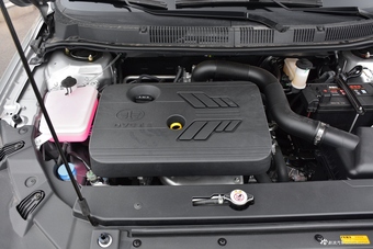 2018款一汽骏派CX65 1.5L手动智联豪华型