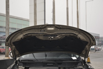 2017款东风雷诺科雷傲 2.0L自动两驱领先版