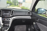 2015款启辰T70 1.6L手动睿行版