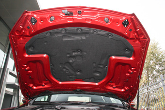  2018款奔驰C级C180L 1.6T自动时尚型运动版