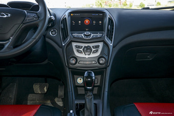 2017款艾瑞泽5 SPORT 1.5T自动尊贵版