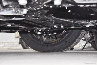 2017款众泰Z560 1.5T自动CVT尊贵型