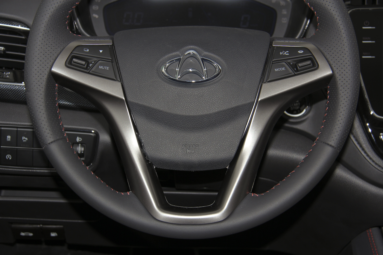 2017款长安欧尚A800 1.5T手动豪享型