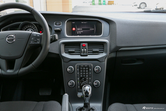 2018款沃尔沃V40 1.5T自动T3 智尚版