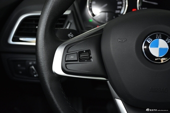 2018款宝马1系118i自动运动型