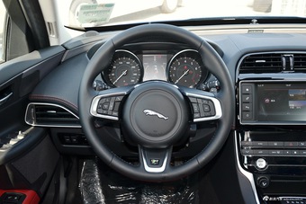 2017款捷豹XE R-SPORT 2.0T自动i4 Ti (200PS)