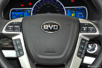 2017款比亚迪S7 2.0T自动豪华型