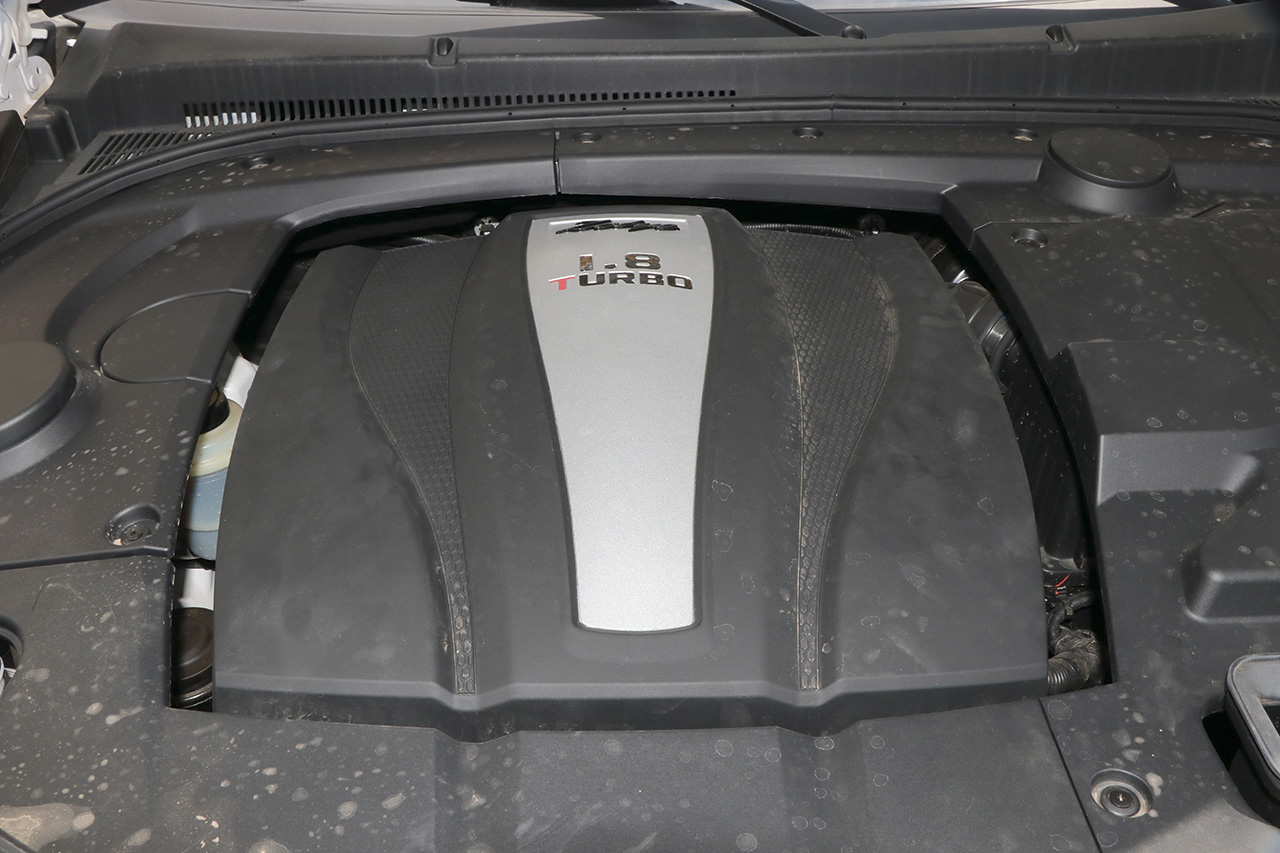 2017款众泰T700 1.8T手动尊享型