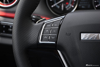 2017款哈弗H1蓝标1.5L AMT尊贵型