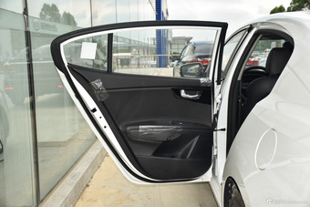 2015款起亚K4 1.8L自动GLS Special