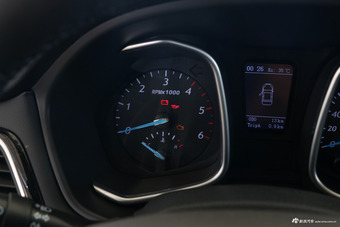 2018款领主2.5T手动柴油大双两驱超豪华型