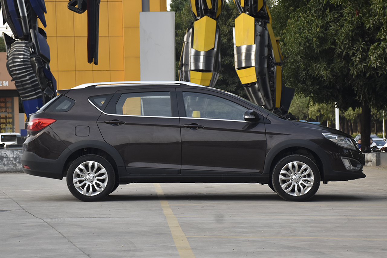 2017款风神AX3领先版1.5L手动尚酷型