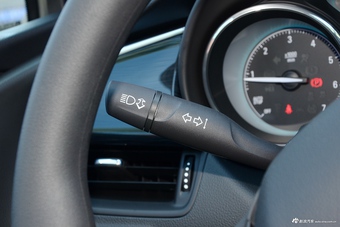 2017款昂科威2.0T自动四驱领先型28T