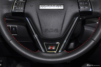 2016款哈弗H6升级版1.5T自动两驱尊贵型