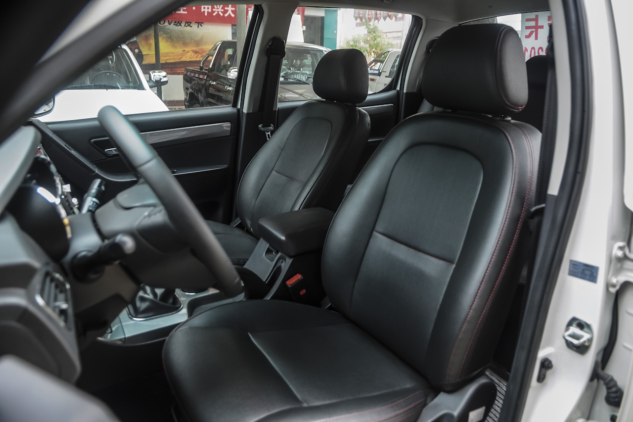 2016款 帅铃T6 2.0T柴油创客版豪华型D19TCID6