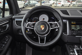 2016款保时捷Macan S 3.0T自动