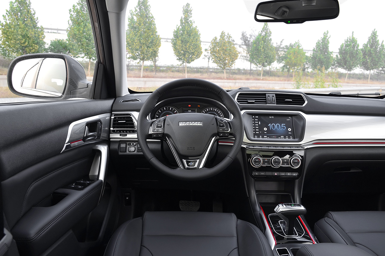 2018款哈弗H2 1.5T自动两驱尊贵型蓝标