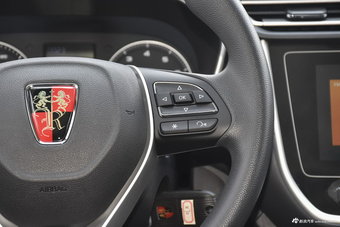 2018款荣威RX3 1.6L手动旗舰版