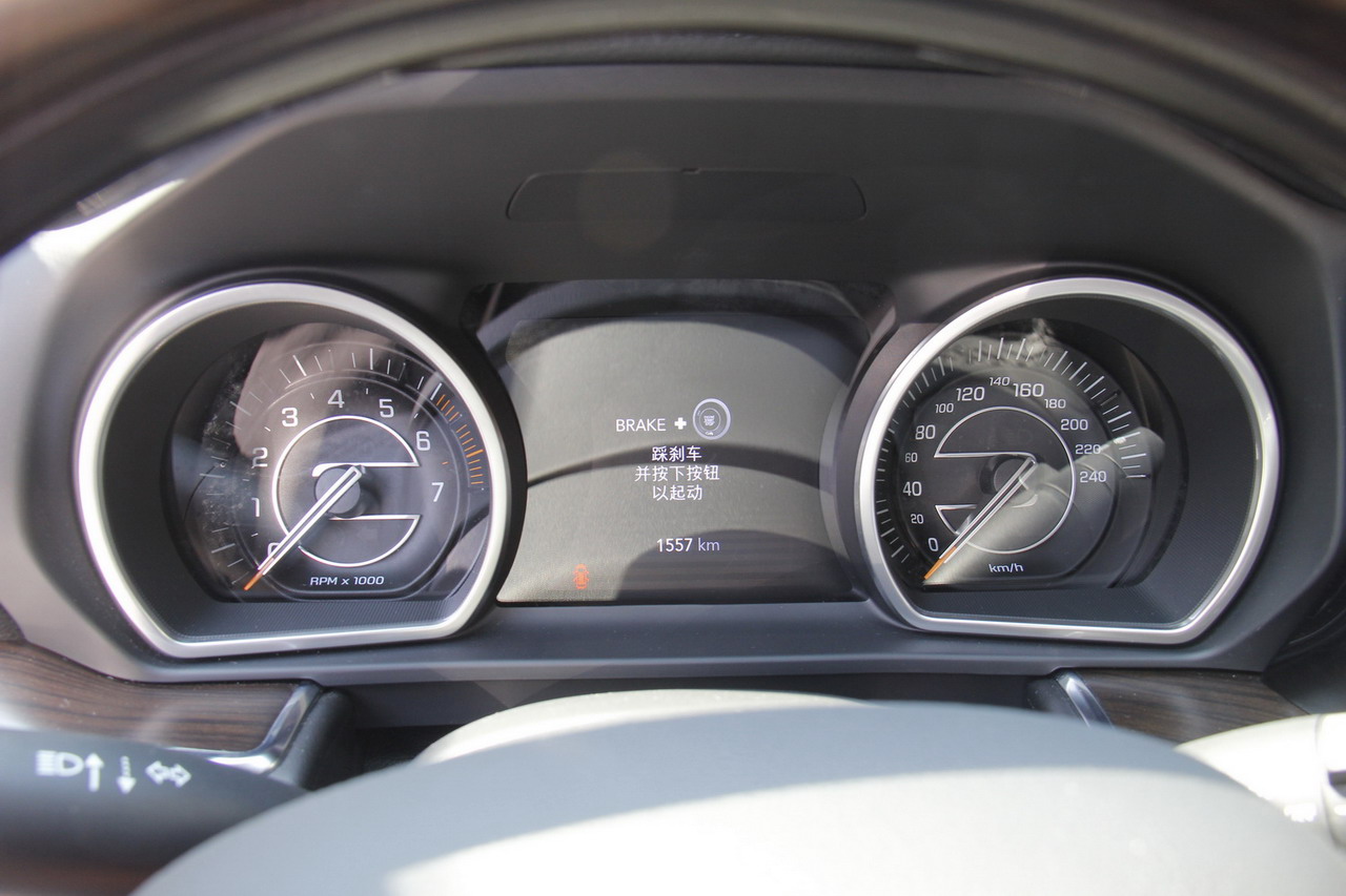 2018款大指挥官2.0T自动四驱御享版