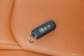 2017款宝骏560律动版1.5T手动尊享型