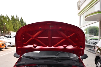 2016款宝骏310 1.2L手动超值型