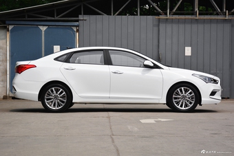 2017款名图1.8L自动智能型GLS