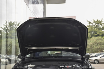 2018款沃尔沃XC60 2.0T自动四驱T5智雅豪华版