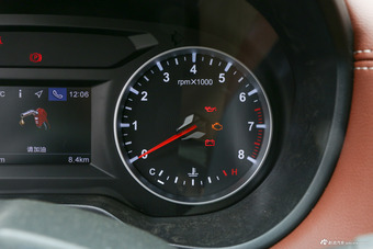 2018款中华V6 1.5T手动尊贵型