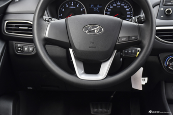 2018款逸行1.6L自动逸享版