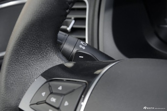 2017款探险者 2.3T自动精英版（白）