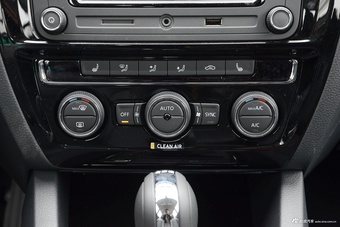 2017款速腾1.4T自动豪华型230TSI