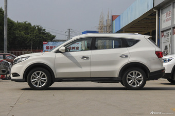 2016款东风风光580 1.8L手动舒适型