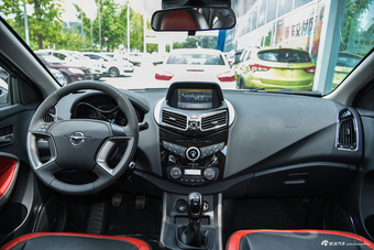 2015款海马S5 1.5T手动智能豪华型运动版图片