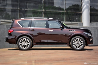 2017款英菲尼迪QX80 5.6L自动中东版