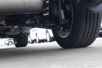  2015款瑞虎3 1.6L自动智尚周年运动版 钻石银